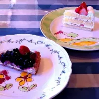 ショートケーキとベリーベリーのタルト|磯部麻衣さん