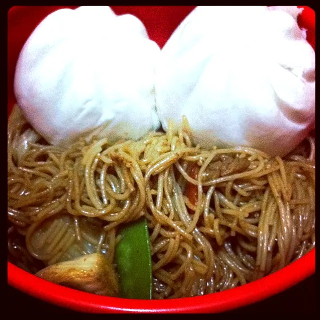 Mini Siopao and Pancit|casimelaceloさん