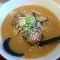 Snapdishの料理写真:らーめん世界 のラーメン|h37さん