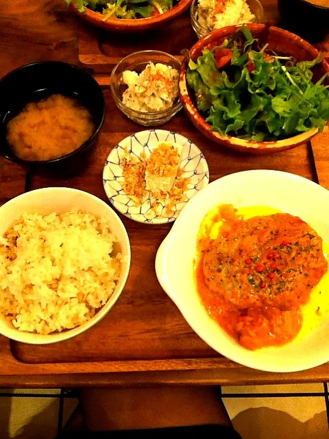 煮込みハンバーグ定食♡|まゆさん