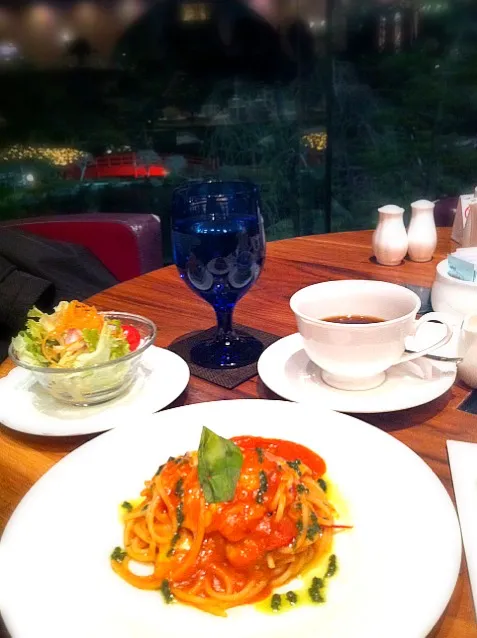 caprese in garden lounge|tonさん