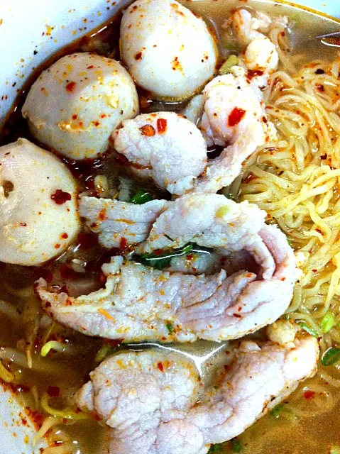 tomyum egg noodle|Issara. 🍴さん