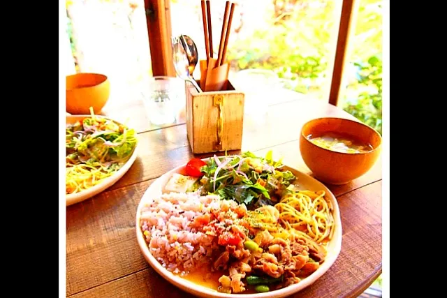 Cafe lunch🌼|ヤムさん