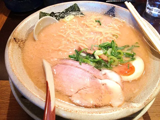 Tonkotsu Shoyu Ramen|M Reyesさん