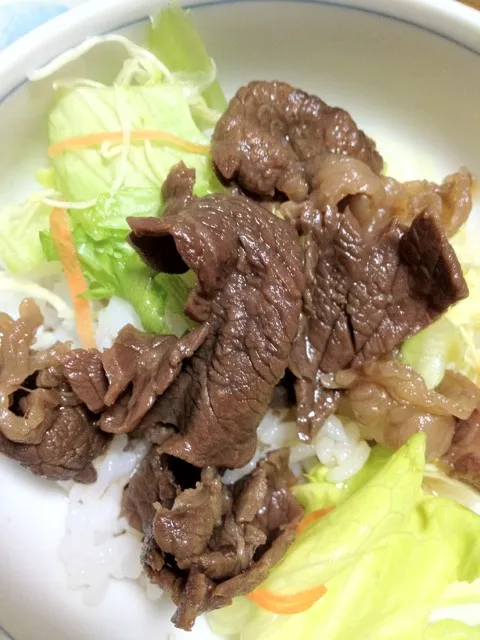 フリルレタス牛丼|Kojiさん