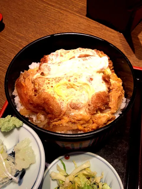 Snapdishの料理写真:こんにちは、カツ丼。|トミーさん