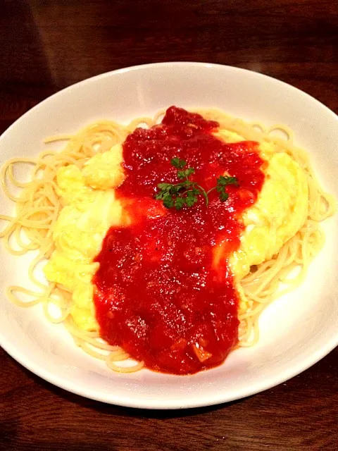 Snapdishの料理写真:オムレツトマトソースのパスタ|Kotoriさん