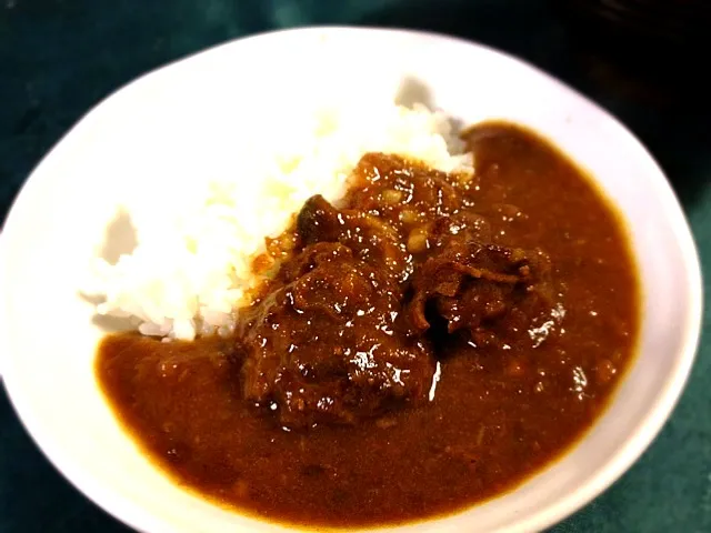 ごろごろスネ肉のトロトロカレー。|シホりんさん