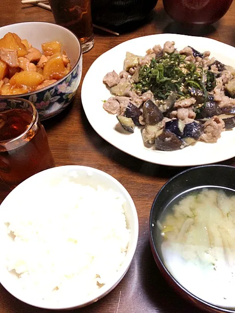 鶏肉と大根の煮物、茄子と豚の大葉炒め|asukamamさん