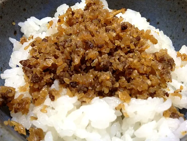 こんにゃくの牛しぐれ煮丼|Midoriさん