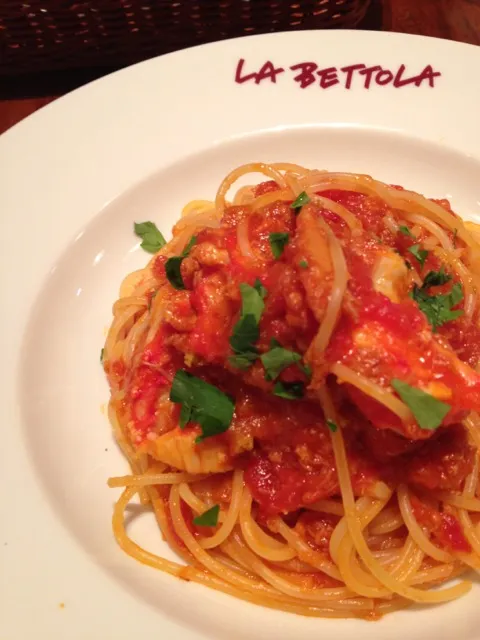 ラ・ベットラでタラバガニのパスタ食べたよー。|うーりんさん