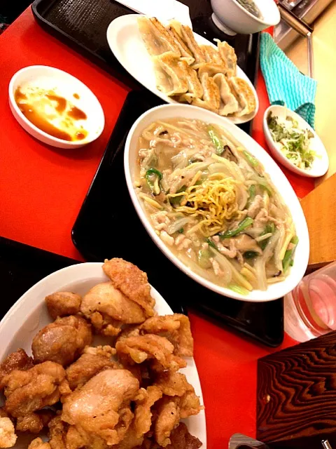 唐揚げ定食、ロースーチャーメン、餃子定食|kaleidotさん