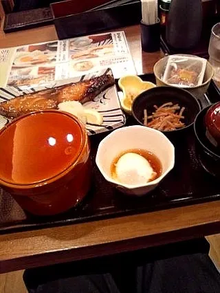 Snapdishの料理写真:ぶりの照焼き|Takeruさん