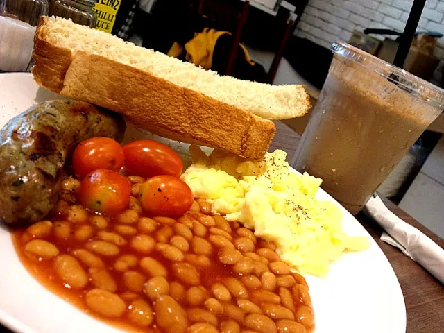 Snapdishの料理写真:English Breakfast|samanthaさん