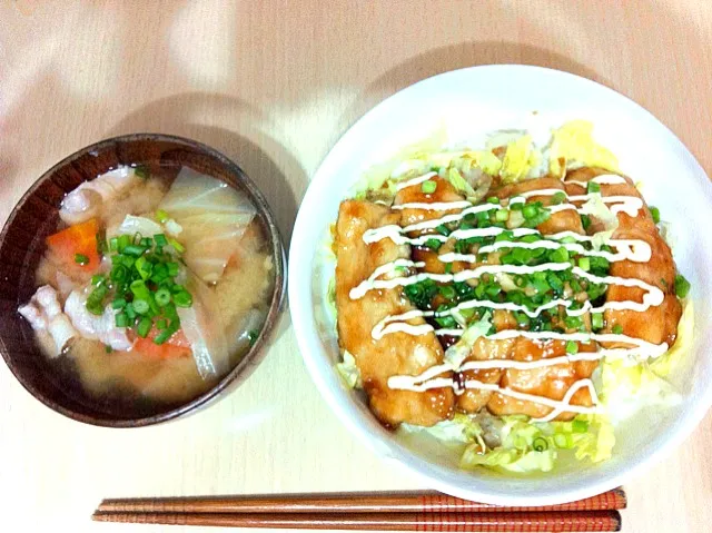 2012.3.9 dinner  照り焼きチキン丼、豚汁|みなさん