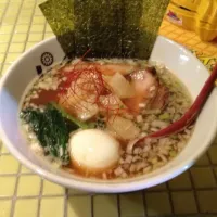 Snapdishの料理写真:パイナップルラーメン。いっぱいん（全部乗せ）|Takayuki Sugimotoさん