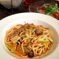 Snapdishの料理写真:ハーブソーセージと春キャベツのトマトソースパスタ|shiori.oさん