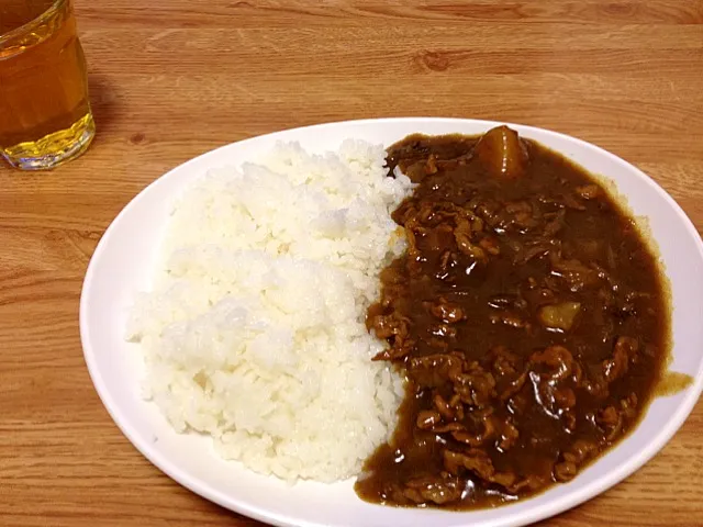 Snapdishの料理写真:晩飯はカレーライス|kentoさん