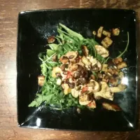 Snapdishの料理写真:Ruccola Salade with Campignons, red and yellow Pepper, Goat Cheese, Croutons and roasted Pumkin Seeds|Christianさん