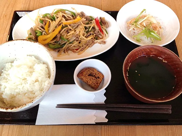 豚肉の細切りオイスター炒め|チョビ太さん