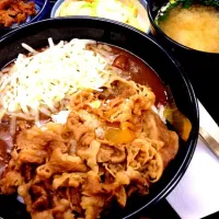 Snapdishの料理写真:カレー牛丼|keigo nakajimaさん