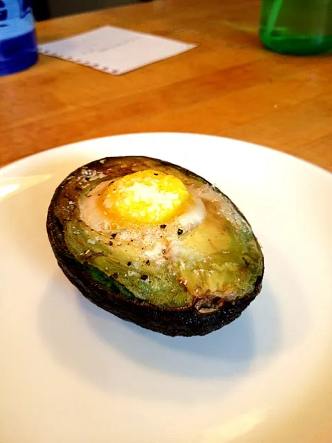 avocado with egg|Phil Kongさん