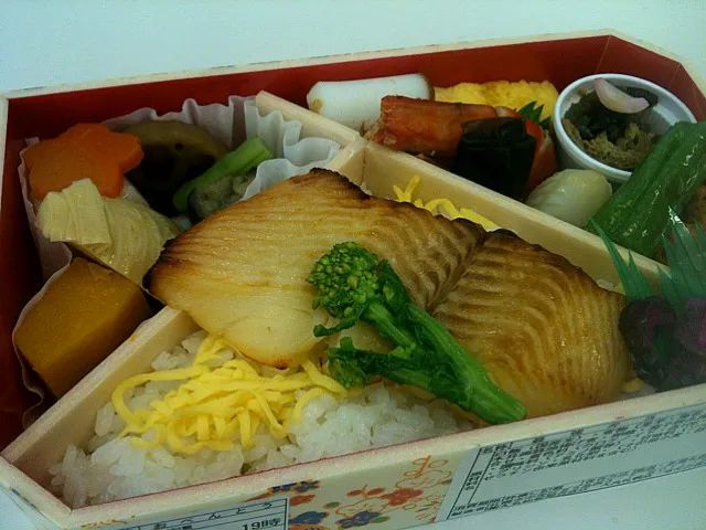 Snapdishの料理写真:なだ万 最強弁当|Mikiさん