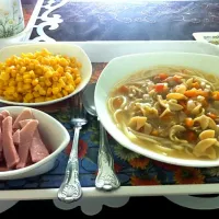 lunch set - pasta in chicken soup, ham slices and sweet corns|Katrina Liさん