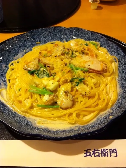 Snapdishの料理写真:スモークチキンと4種の熟成チーズのクリームソースパスタ|Ｋさん