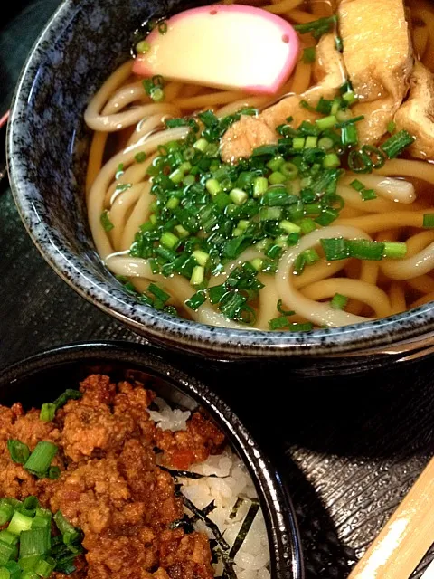 かけうどんと肉味噌小丼|prophet5さん