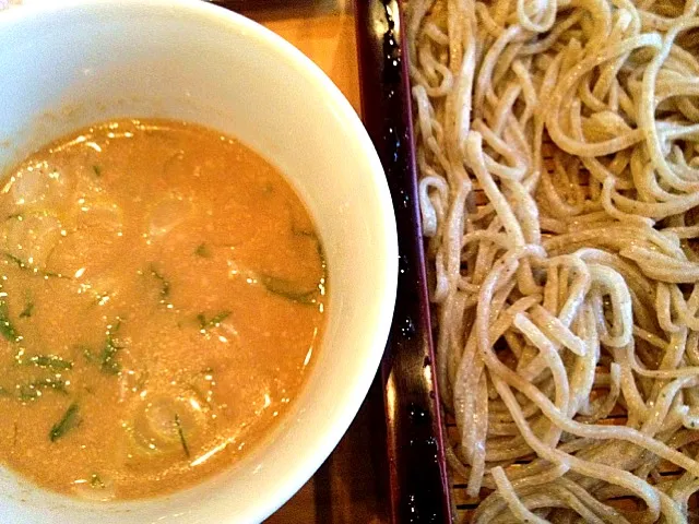 fresh soba with sesame dipping sauce|willzさん