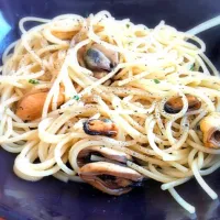 Snapdishの料理写真:spaghetti w/ mussels|Marcoさん