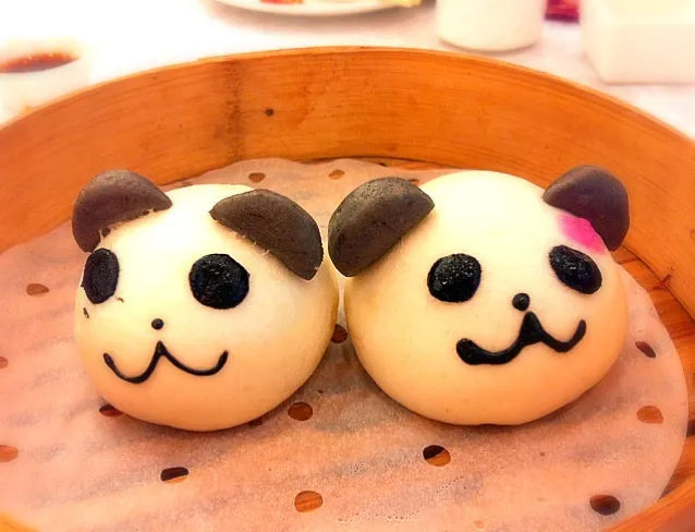 Snapdishの料理写真:Panda custard bun|PeonyYanさん