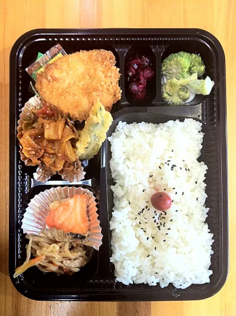 日替わり幕の内弁当|たんぽぽ娘さんさん