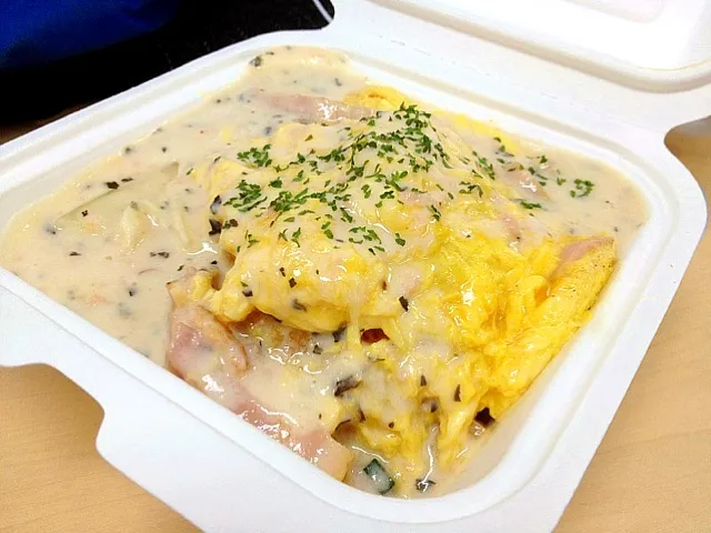 Salmon and basil cream sauce omlette to go|chan mitsuさん