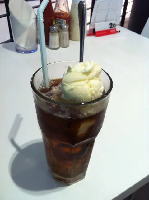 Rootbeer Float|Soh YuTingさん