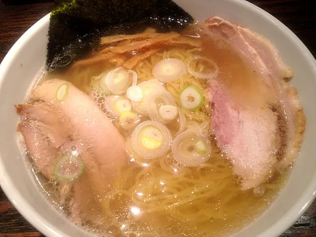 Snapdishの料理写真:がんこラーメン18代目 鯛塩ラーメン|Lmoさん