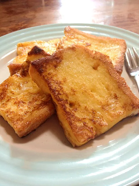 寝坊して弁当なしなので朝食ゎフレンチトースト|yukiさん