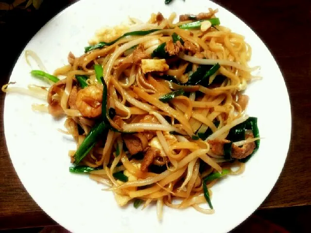 Snapdishの料理写真:パッタイ(Thai fried noodles)|Junko Degawaさん