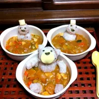 Snapdishの料理写真:本日のカレーはクマ1雪だるま2