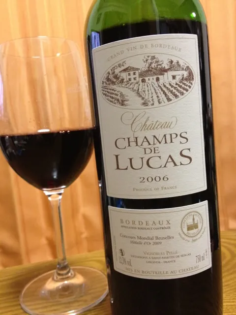 Snapdishの料理写真:Chateau Champs de Lucas 2006 ボルドーのデイリーワインを物色中。|Atsushi Yoshimotoさん