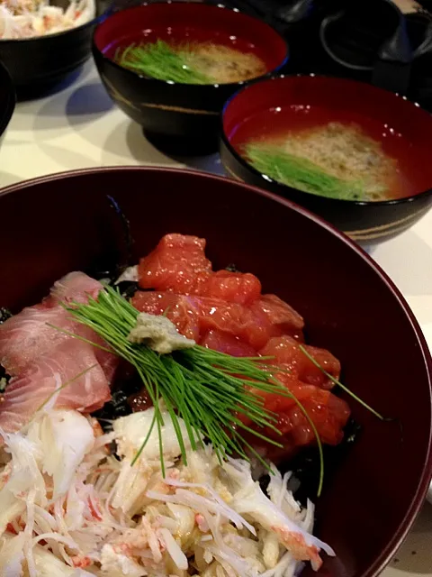 一杯¥2000の豪華海鮮丼|Parkさん