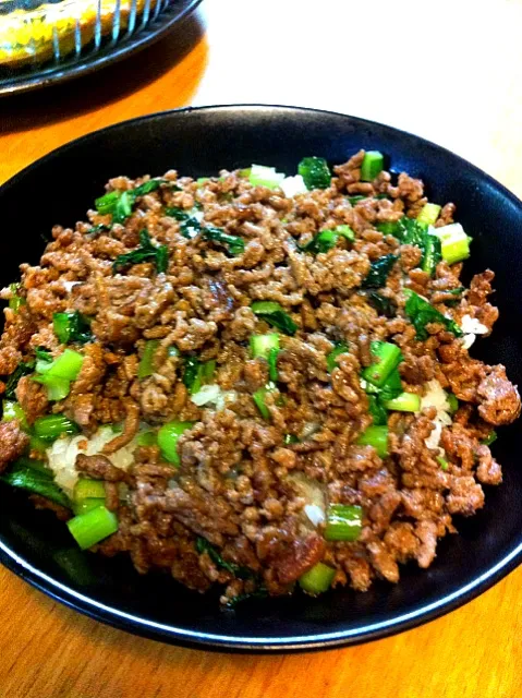 男のぶっかけ丼|トッシ~さん