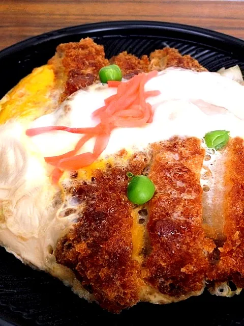 Snapdishの料理写真:ずっしりカツ丼|Tetsuya Kurokawaさん