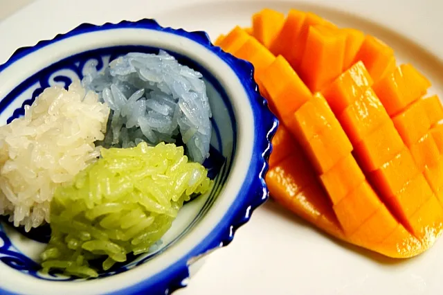 thai style sticky rice mango pudding  芒果糍飯|(=^x^=)さん