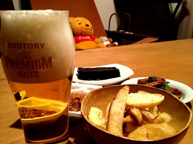 Snapdishの料理写真:皮つきポテトフライスナック！ビールにあいます！冨沢商店で購入。|kumakumatotoroさん