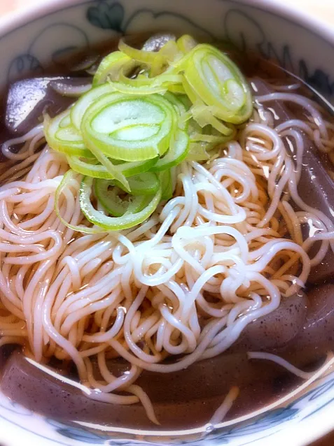 Snapdishの料理写真:こんにゃくラーメン 50kcal 普通の蒟蒻で量増しw|Shigechika AIKAWAさん