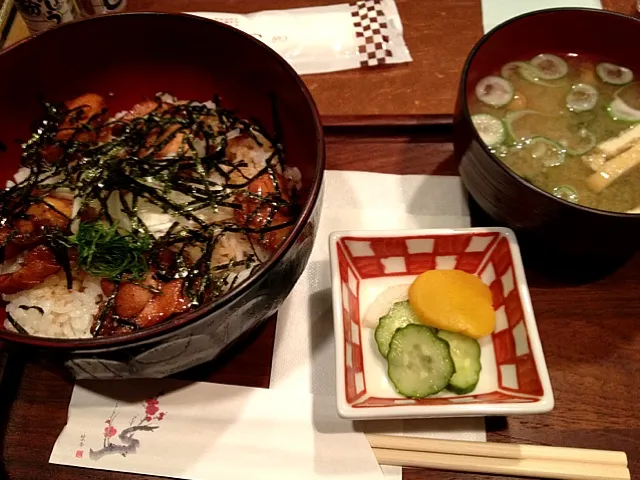 鳥丼|ぶっちさん