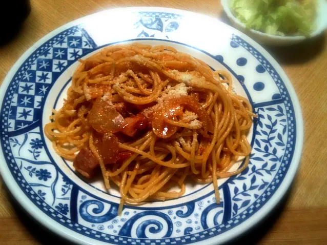 ベーコンとトマトのスパゲッティとツナサラダ|Ichimuraさん