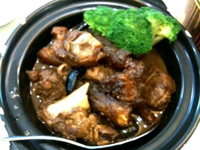 Braised Pork Tendon|Shiroi Yukiさん